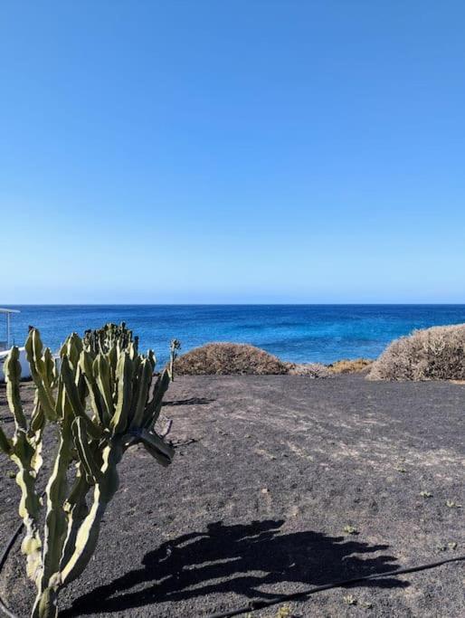 Charming Flat In Los Molinos With Terrace & Pools, Near Playa Bastian Costa Teguise Eksteriør billede