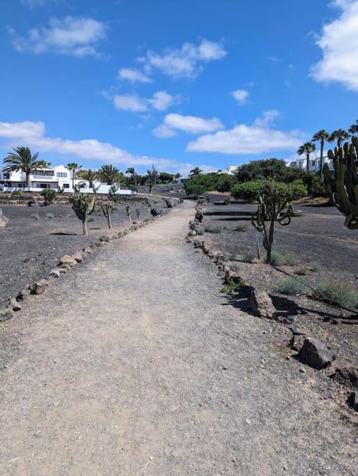 Charming Flat In Los Molinos With Terrace & Pools, Near Playa Bastian Costa Teguise Eksteriør billede